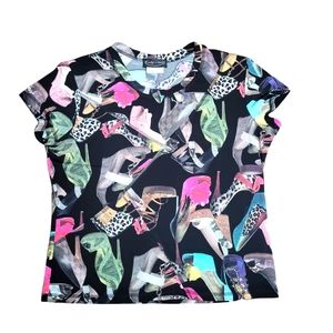 Vintage t-shirt with shoe print size medium